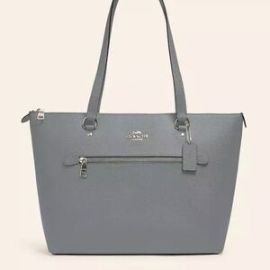 Coach purse in blue large tote